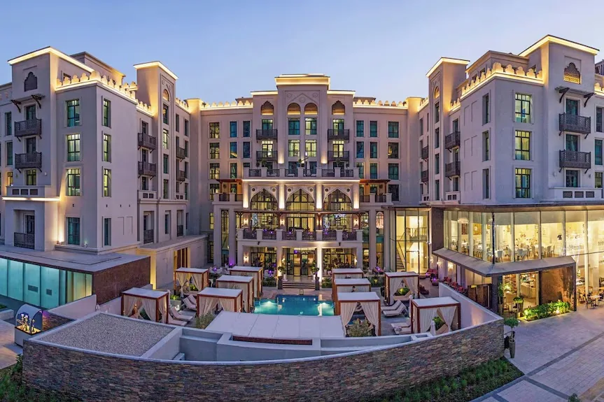 Toto Restaurant, Hotel Boulevard
